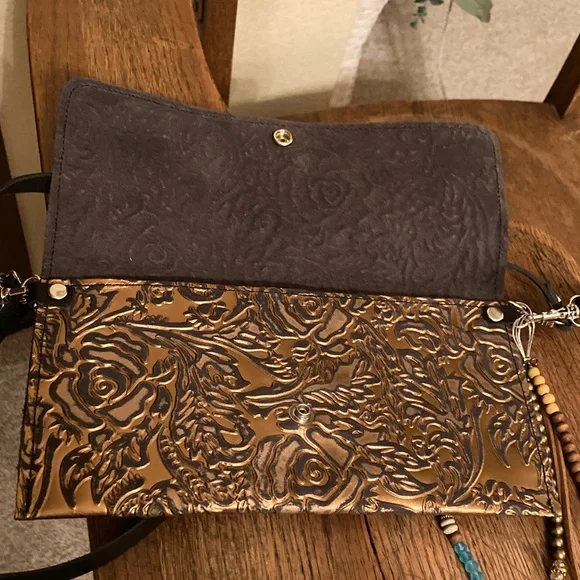 Jill’s Homestead Carly Clutch with Beaded Tassel Bundle NWOT - Picture 5 of 8